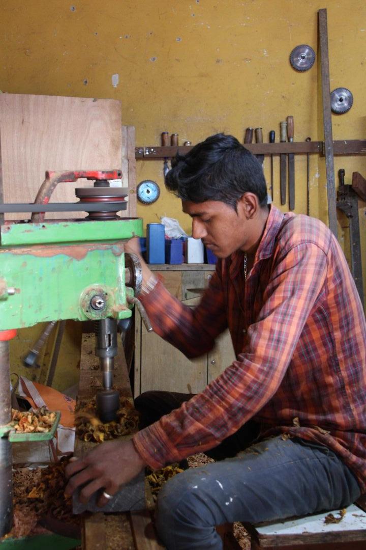 Carving a Niche - Illustration 1